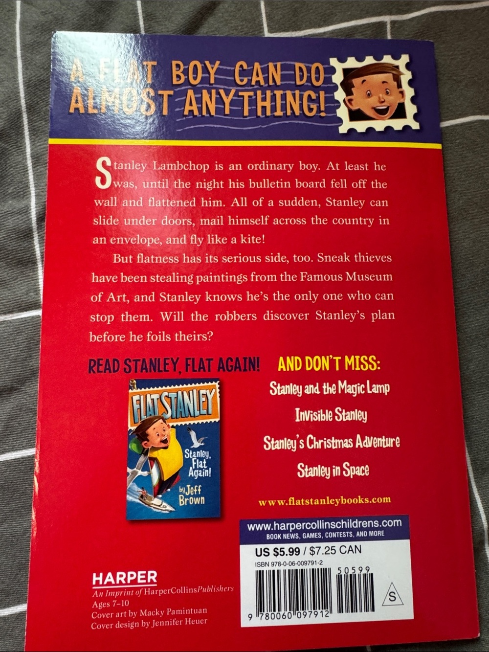 The Flat Stanley Collection by Jeff Brown - Yellow & Green Book - Picture 5 of 12
